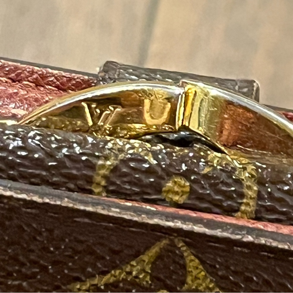 Authentic LV monogram kisslock wallet - Picture 14 of 16